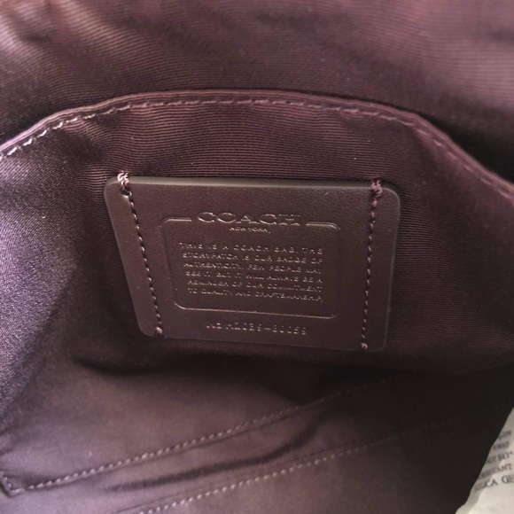 Coach shoulder bag in Signature Canvas NWT - Picture 6 of 10